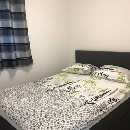 Apartmajska Hiska Urska